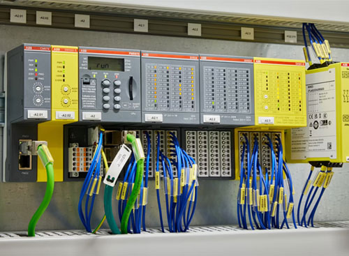 ไลบรารีและซอฟต์แวร์สำหรับผลิตภัณฑ์ PLC Automation ตระกูล AC500